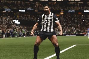 Hulk rescinde com Atlético-MG e abre caminho para acerto com o Fluminense; veja quando o craque poderá estrear