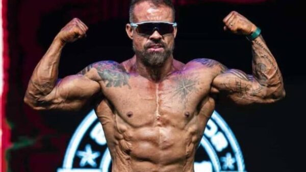 Leo Santo Forte: O Atleta Cego que Desafia Limites no Fisiculturismo e Inspira o Mundo