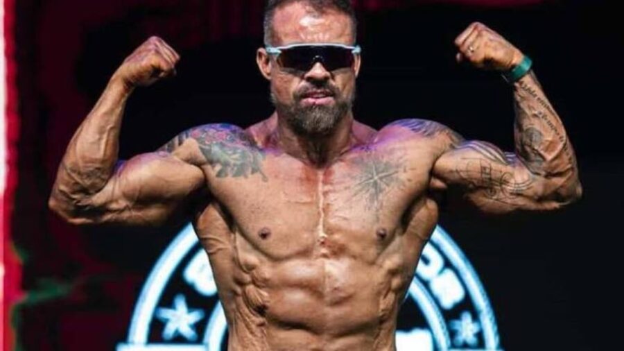 Leo Santo Forte: O Atleta Cego que Desafia Limites no Fisiculturismo e Inspira o Mundo