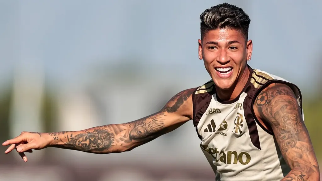 STJD mantém suspensão de Jorge Carrascal e Flamengo sofre com desfalques no meio, Paquetá e Arrascaeta fora para o clássico com o Vasco no Maracanã