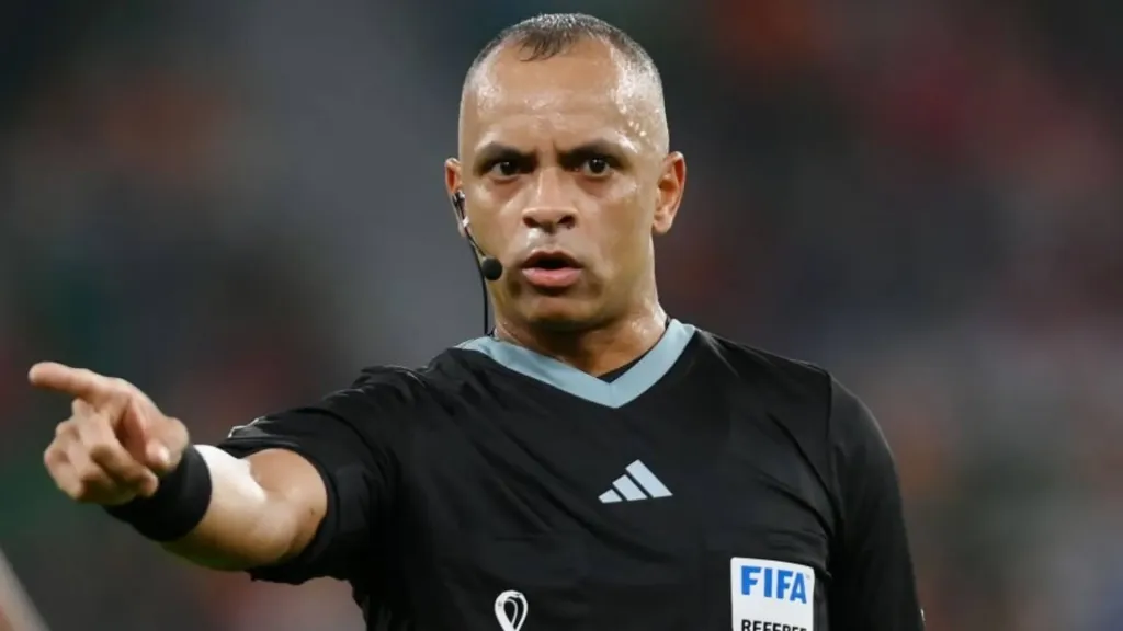 Apito de Copa: Wilton Pereira Sampaio comanda duelo decisivo entre Flamengo e Vasco