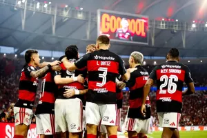 Leonardo Jardim critica Flamengo após empate com o Vasco, cita desfalques, assume responsabilidade e pede ajustes antes da Libertadores