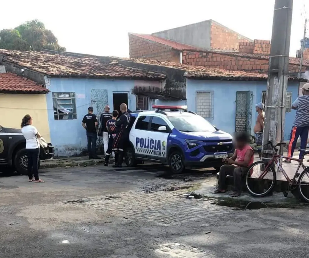 Aracaju: Homem é encontrado morto em casa revirada com sinais de asfixia, polícia investiga caso chocante