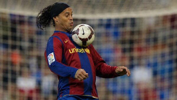 Ronaldinho Gaúcho volta ao futebol aos 46 anos pelo Ravenna, clube da terceira divisão italiana