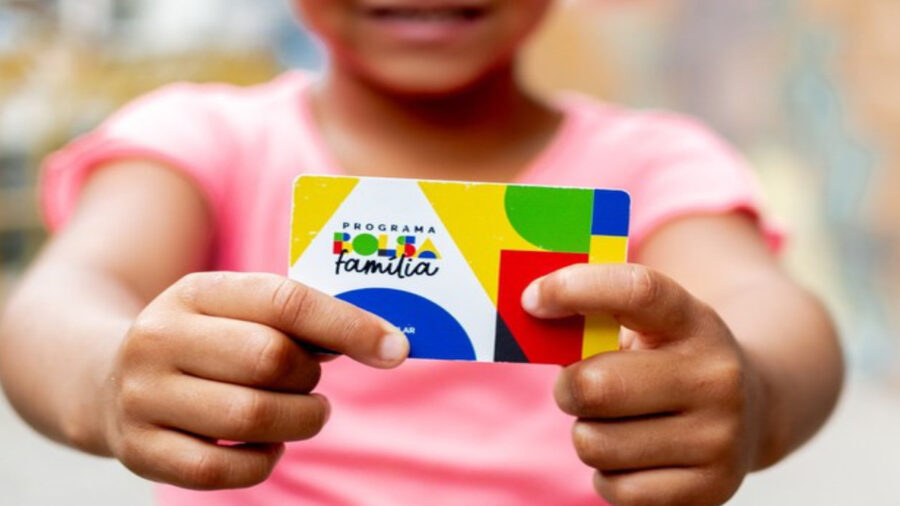 Caixa paga Bolsa Família a beneficiários com NIS final 7