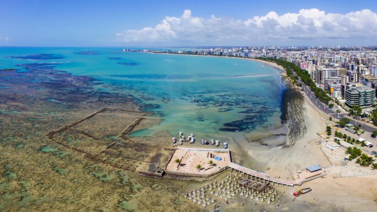 Alagoas abre concurso com 1.620 vagas para professor