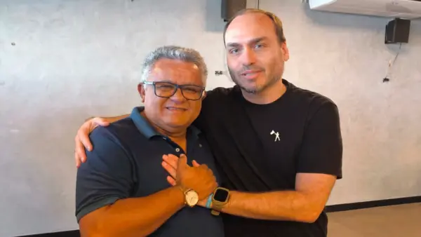 Pastor Zé Carlos apoia convenção de Flávio Bolsonaro e defende guinada conservadora para o Brasil