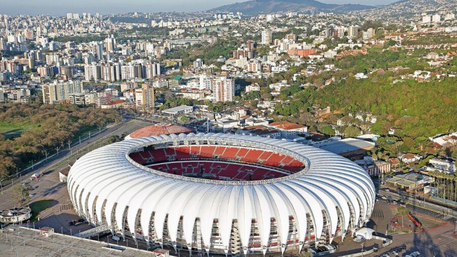 Que horas começa Internacional x Flamengo?