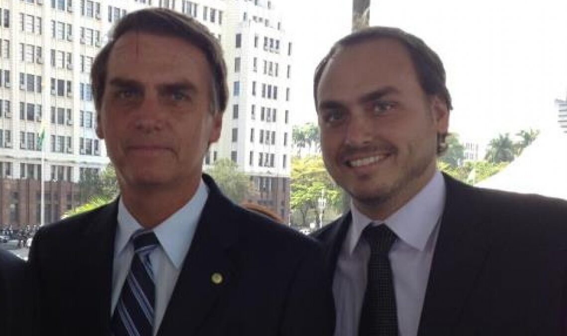 Carlos Bolsonaro anuncia participação em evento para fortalecer o PL em Sergipe