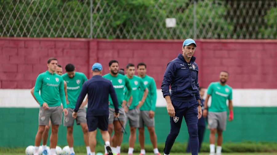 Que horas começa Fluminense x Bahia?