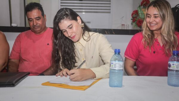 Kitty Lima prestigia posse de Monizze Santiago e reforça renovação do PSB em Carmópolis