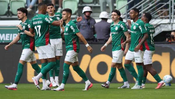 Que horas começa Fortaleza x Palmeiras?