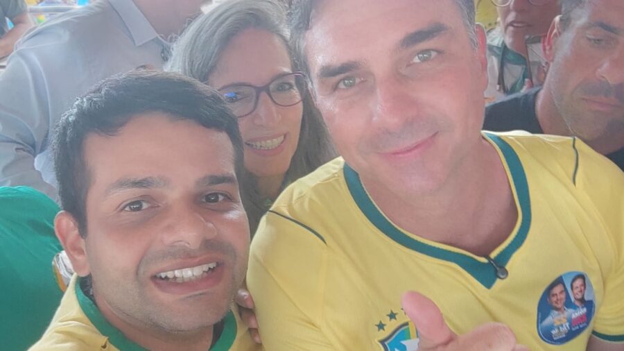 Flávio da Direita Sergipana participa de carreata com Flávio Bolsonaro na Bahia