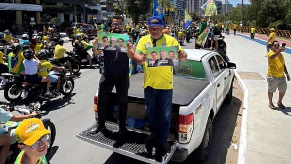 Pastor Zé Carlos marca presença em ato com Flávio Bolsonaro na Orla e amplia agenda rumo à Alese