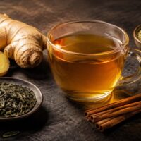 Chá acelera o metabolismo e queima gordura? Entenda os limites