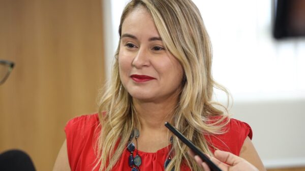 Kitty Lima destaca entrega do Clodoaldo de Alencar e investimento de R$ 2,8 milhões em escola da zona Norte