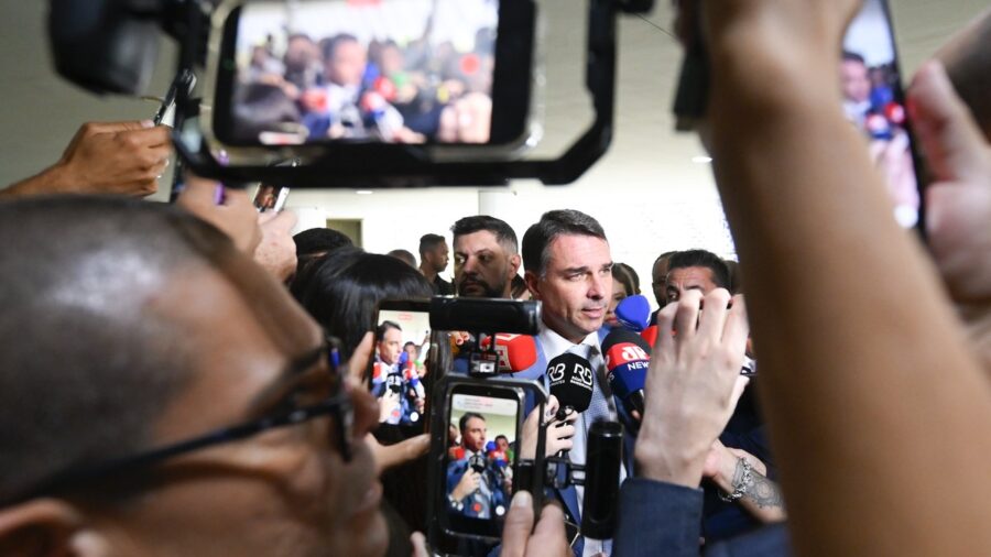 União Brasil e PP preparam anúncio de apoio a Flávio Bolsonaro no 2º turno