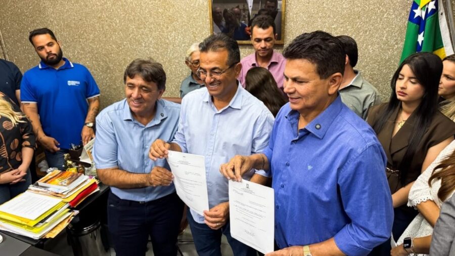 Valmir de Francisquinho e Adailton Sousa assumem secretarias em Itabaiana