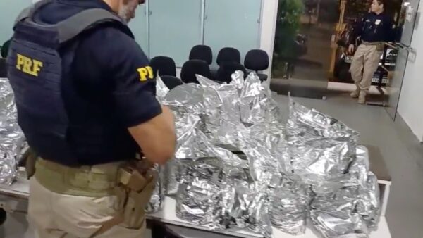 PRF apreende 25,3 quilos de maconha na BR-235 em Frei Paulo