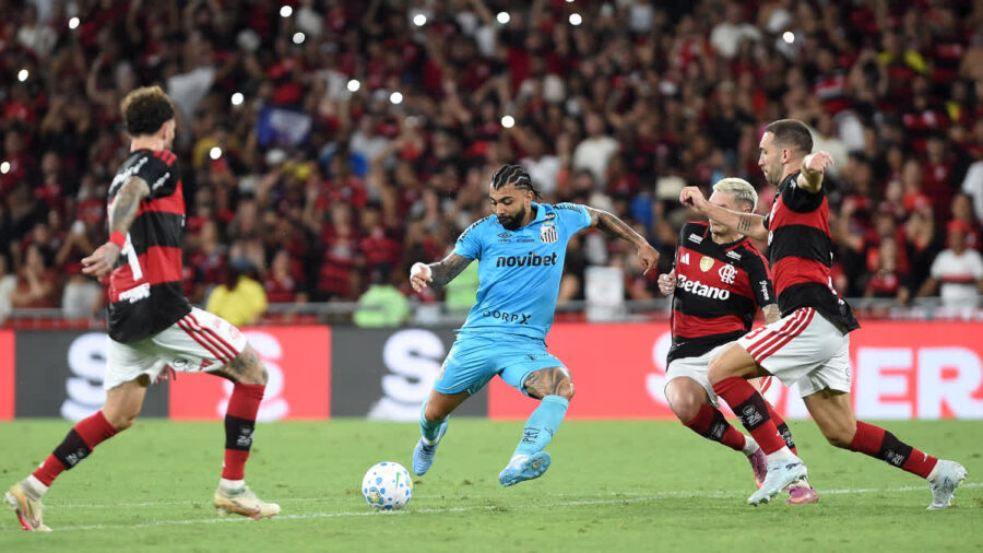 Neymar faz dois de pênalti e Santos busca 2 a 2 com Flamengo na Vila Belmiro