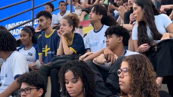 Tardezinha do Pré-Uni Reúne 600 Alunos para Revisão do Enem