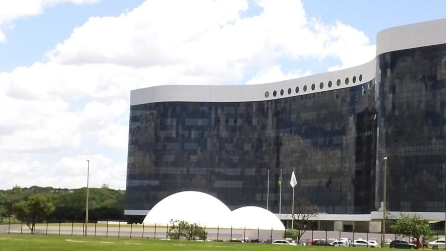 TSE aguarda parecer da PGE sobre recurso de Garotinho no RJ